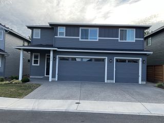 1054 Ne REGAN HILL Loop, Estacada, OR 97023