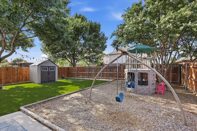 3737 Brandywine Lane, Fort Worth, TX 76244