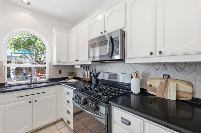 3737 Brandywine Lane, Fort Worth, TX 76244