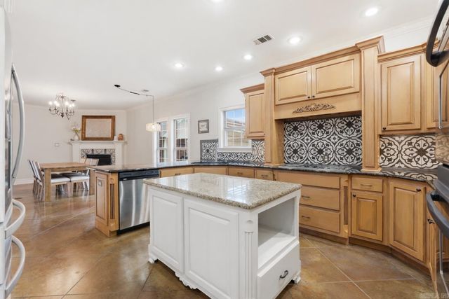 1930 Columbia Dr, Conway, AR 72034