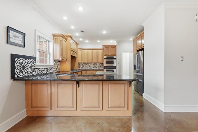 1930 Columbia Dr, Conway, AR 72034