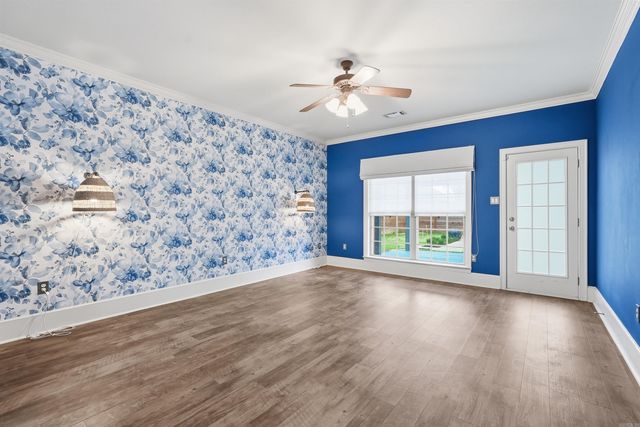 1930 Columbia Dr, Conway, AR 72034