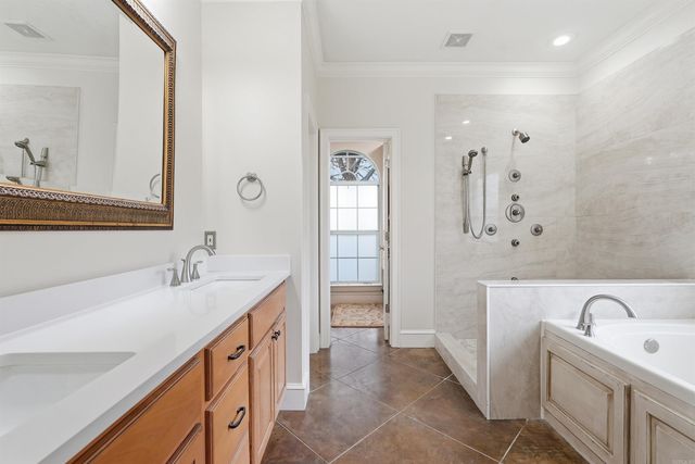 1930 Columbia Dr, Conway, AR 72034