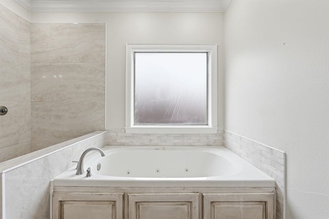 1930 Columbia Dr, Conway, AR 72034