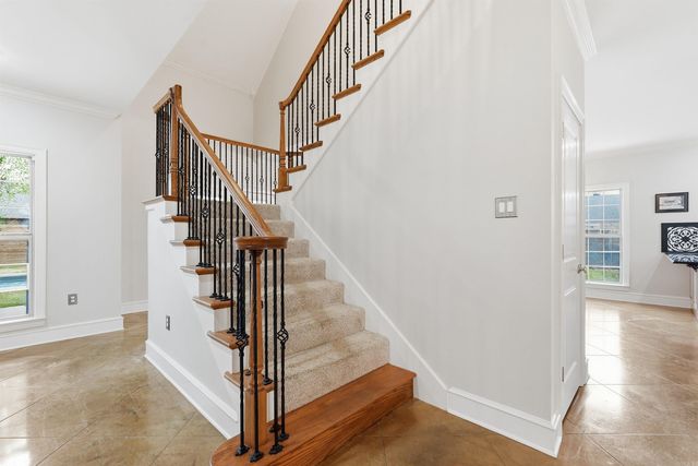 1930 Columbia Dr, Conway, AR 72034