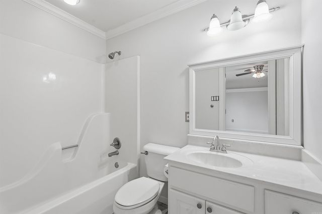 1930 Columbia Dr, Conway, AR 72034