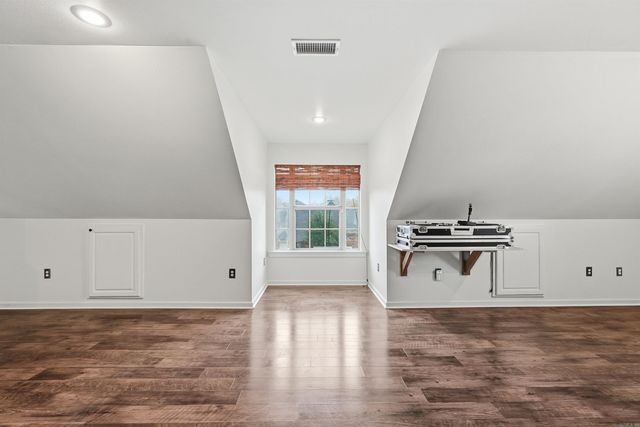 1930 Columbia Dr, Conway, AR 72034