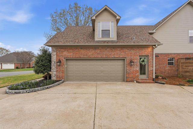 1930 Columbia Dr, Conway, AR 72034