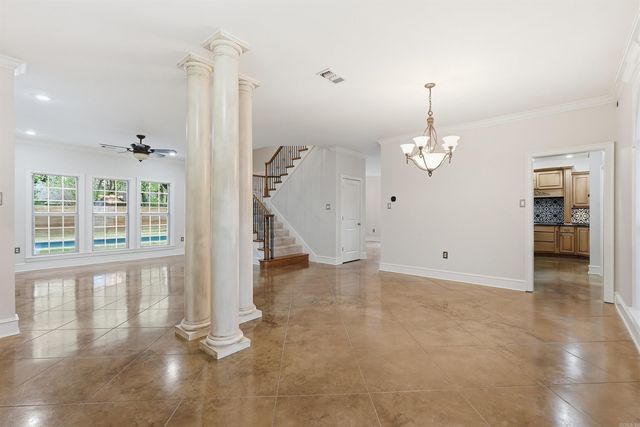 1930 Columbia Dr, Conway, AR 72034