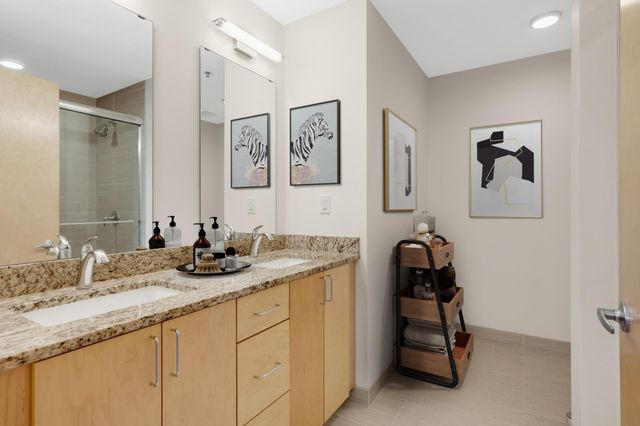 740 Portland Avenue 808, Minneapolis, MN 55415