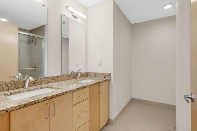 740 Portland Avenue 808, Minneapolis, MN 55415
