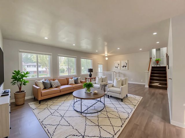 18964 WILDWOOD Avenue, Lansing, IL 60438