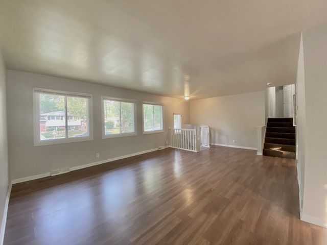 18964 WILDWOOD Avenue, Lansing, IL 60438