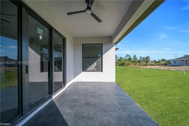 2815 44th ST W, Lehigh Acres, FL 33971