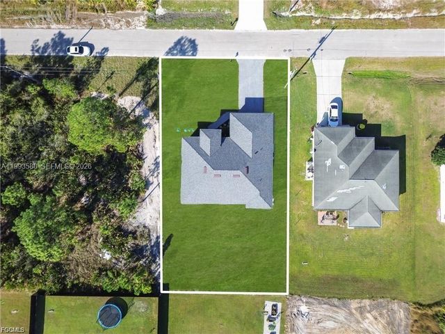 2815 44th ST W, Lehigh Acres, FL 33971