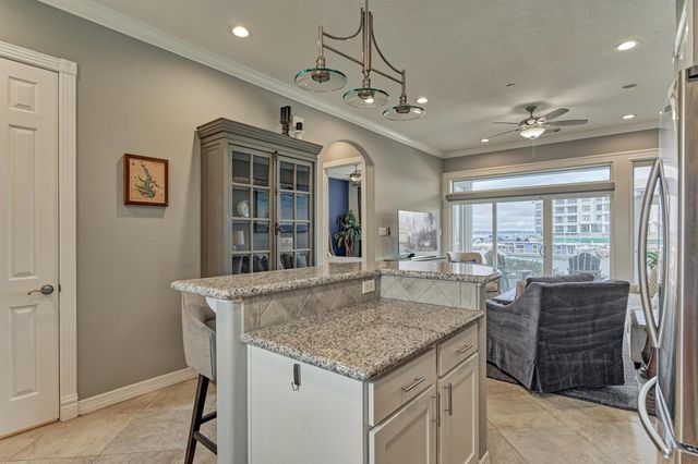 168 Lake Point Boulevard D103, Montgomery, TX 77356