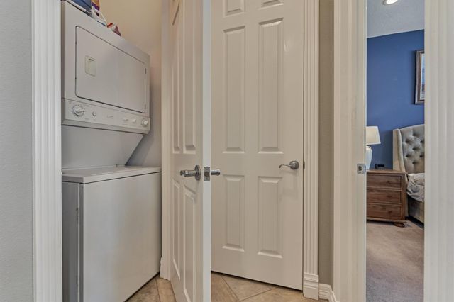 168 Lake Point Boulevard D103, Montgomery, TX 77356