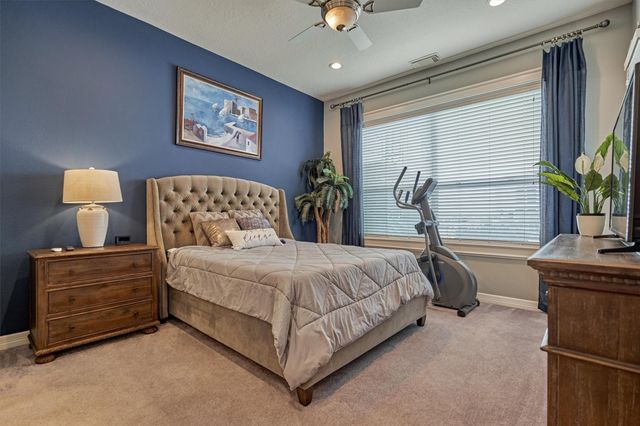 168 Lake Point Boulevard D103, Montgomery, TX 77356