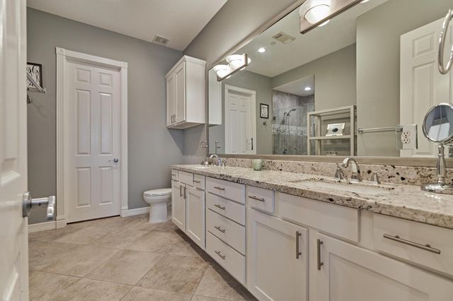 168 Lake Point Boulevard D103, Montgomery, TX 77356