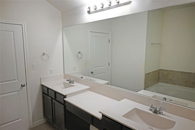 2108 Maplewood DR, Leander, TX 78641