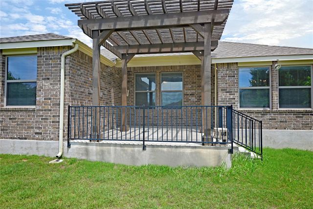 2108 Maplewood DR, Leander, TX 78641