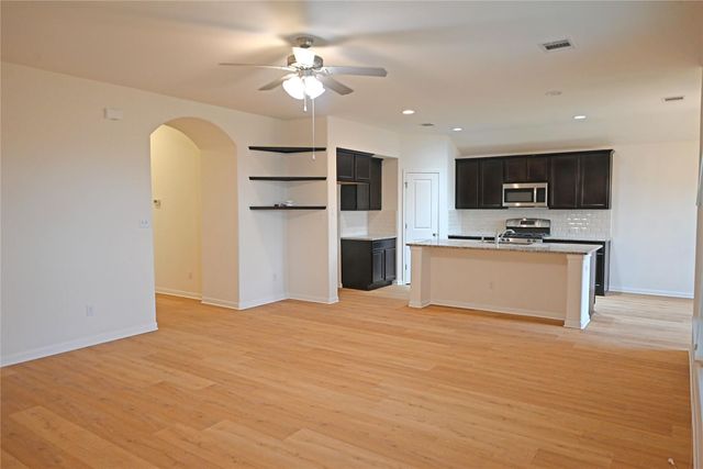 2108 Maplewood DR, Leander, TX 78641