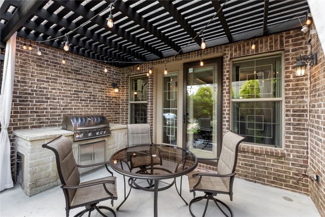 306 Waterford Lane, Sunnyvale, TX 75182