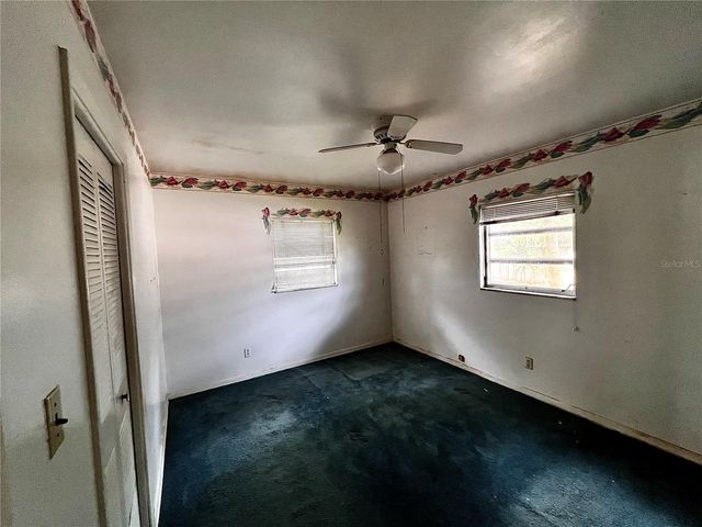 7808 N WOODLYNNE AVENUE, Tampa, FL 33614