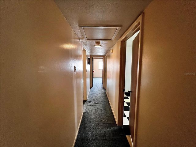 7808 N WOODLYNNE AVENUE, Tampa, FL 33614