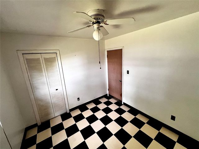 7808 N WOODLYNNE AVENUE, Tampa, FL 33614