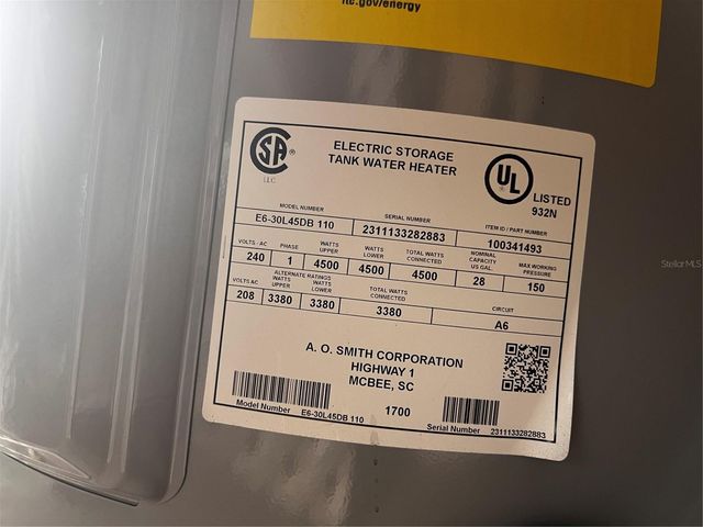 7808 N WOODLYNNE AVENUE, Tampa, FL 33614