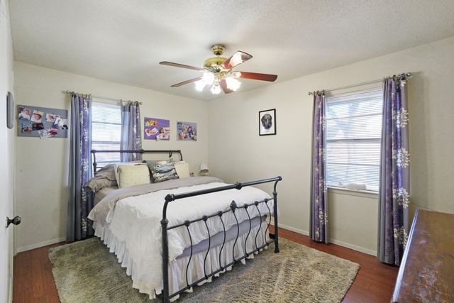 2104 22nd Avenue SE, Mineral Wells, TX 76067