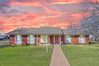 2104 22nd Avenue SE, Mineral Wells, TX 76067