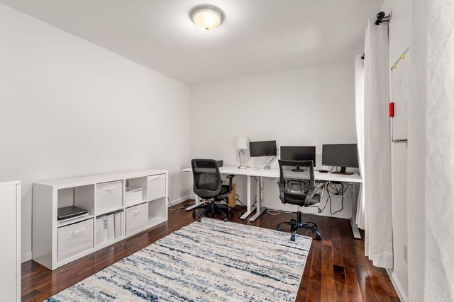 7 Farm Pond Ln, Franklin, MA 02038