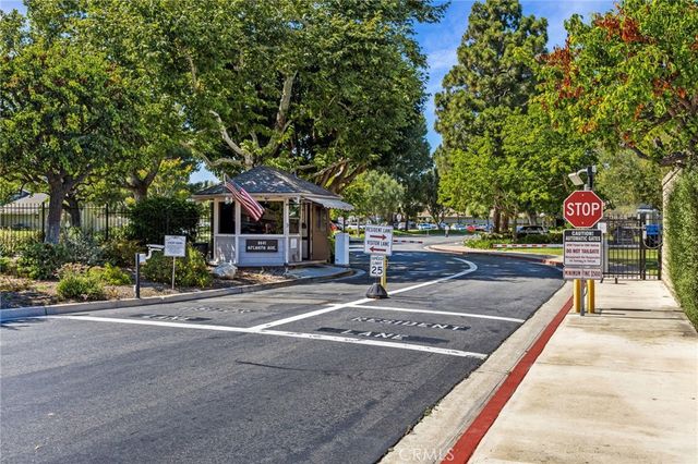 8933 Yolo Circle 1307A, Huntington Beach, CA 92646