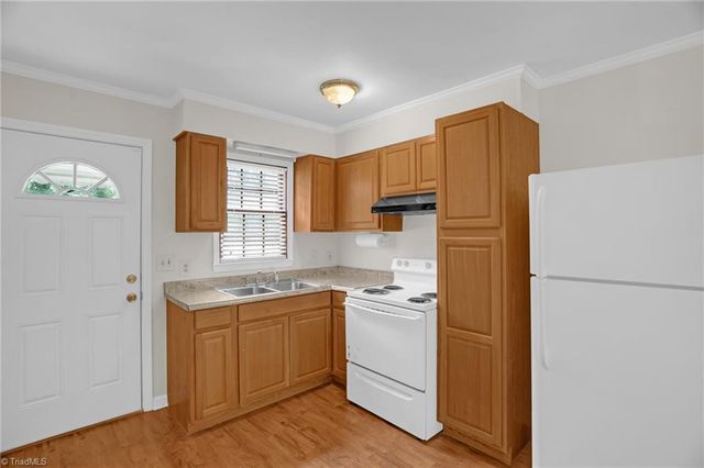 714 W Mckinley Street, Mebane, NC 27302