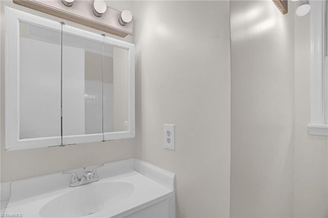 714 W Mckinley Street, Mebane, NC 27302