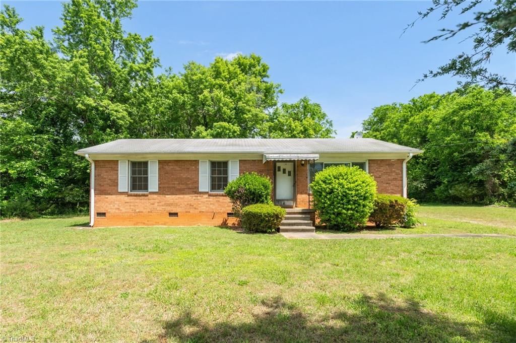 714 W Mckinley Street, Mebane, NC 27302