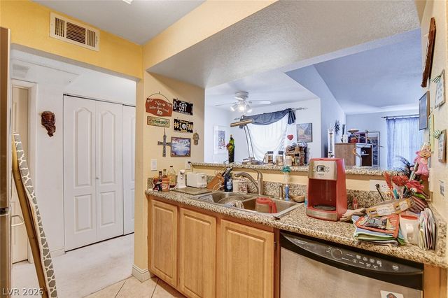 5055 West Hacienda Avenue 2004, Las Vegas, NV 89118
