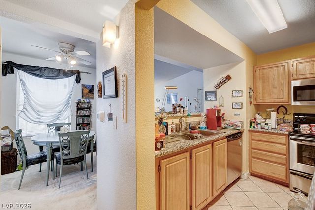 5055 West Hacienda Avenue 2004, Las Vegas, NV 89118