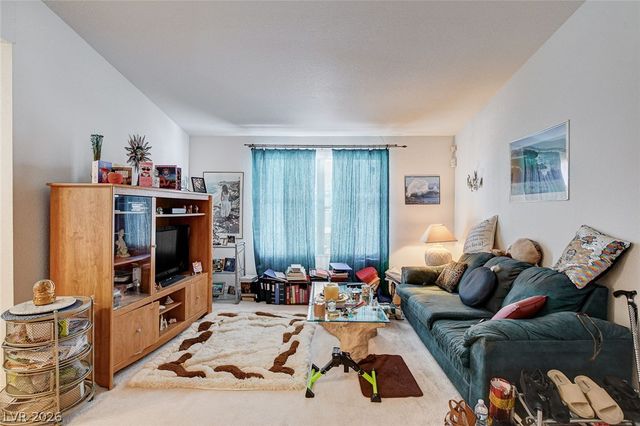 5055 West Hacienda Avenue 2004, Las Vegas, NV 89118