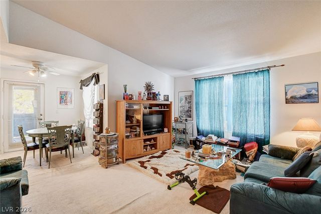 5055 West Hacienda Avenue 2004, Las Vegas, NV 89118