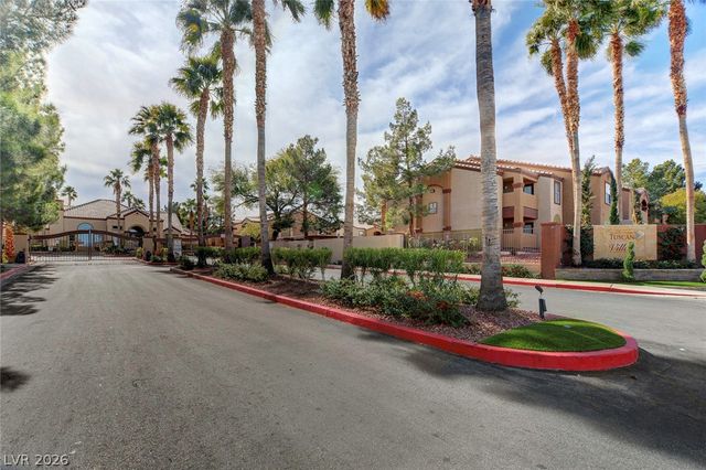 5055 West Hacienda Avenue 2004, Las Vegas, NV 89118