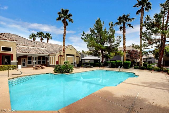 5055 West Hacienda Avenue 2004, Las Vegas, NV 89118