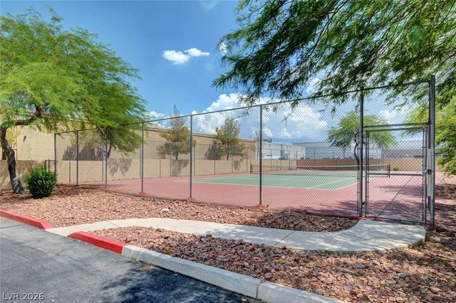 5055 West Hacienda Avenue 2004, Las Vegas, NV 89118