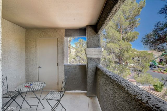 5055 West Hacienda Avenue 2004, Las Vegas, NV 89118