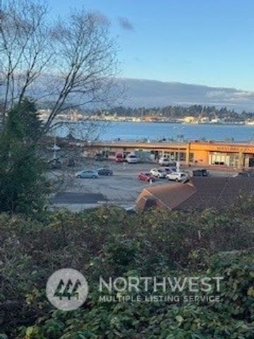 130 Mitchell Avenue, Port Orchard, WA 98366