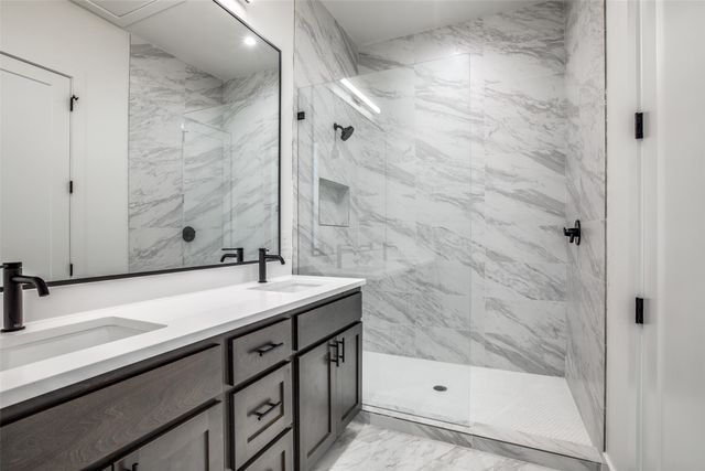 2143 Mail Avenue 103, Dallas, TX 75235