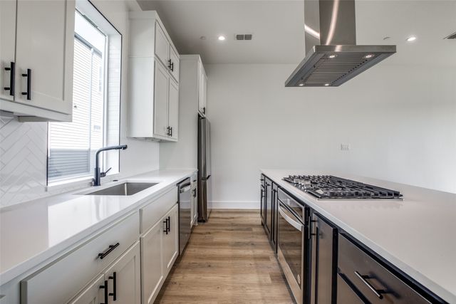 2143 Mail Avenue 103, Dallas, TX 75235