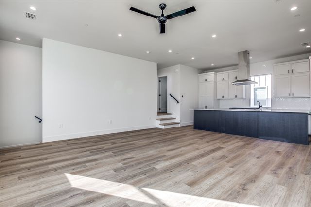 2143 Mail Avenue 103, Dallas, TX 75235